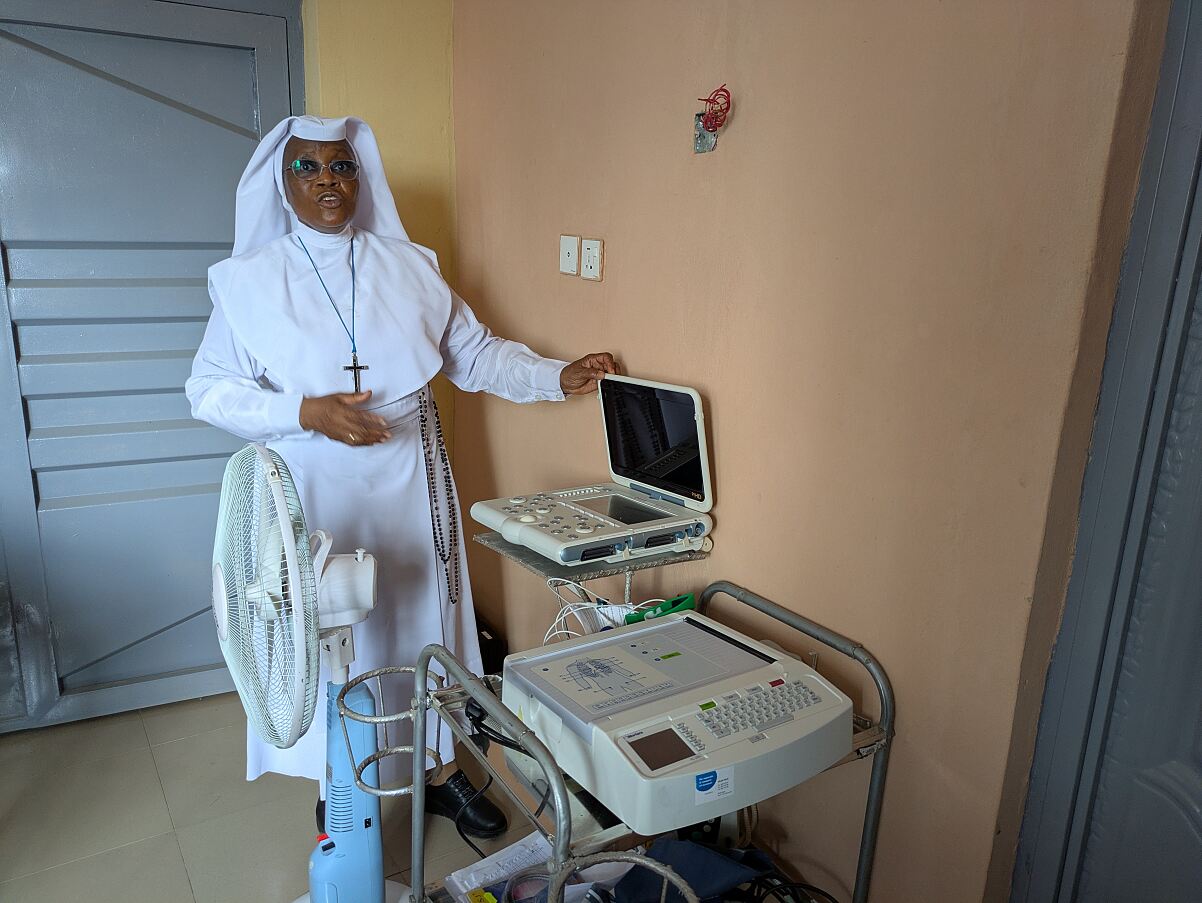 Schwester Maria Sapientiae im Dienst