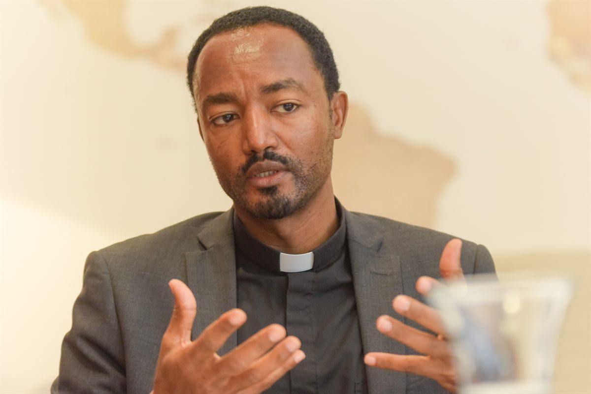 Petros Berga, Missio-Gast zum Weltmissions-Sonntag, katholischer Priester aus Äthiopien