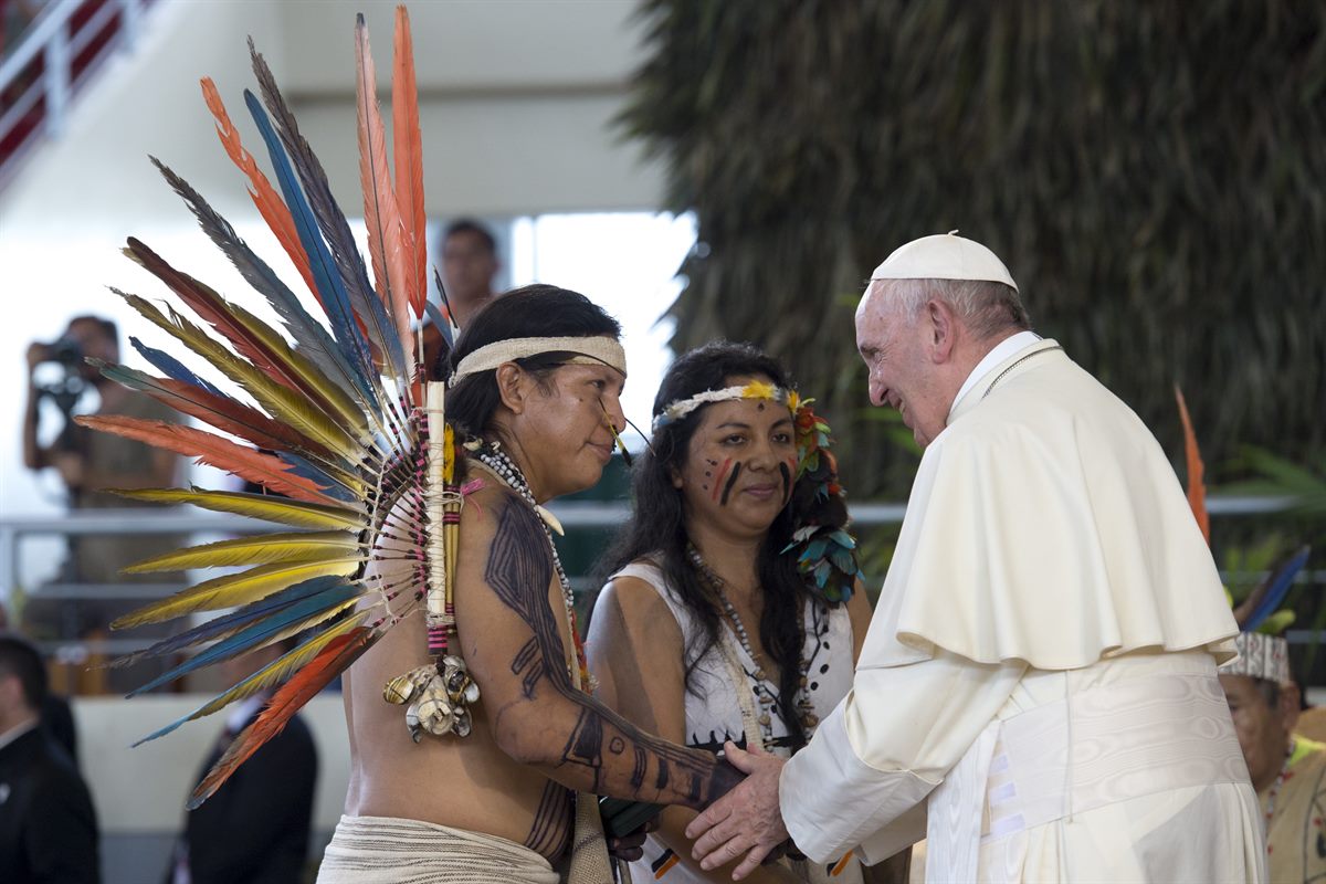 Papst Franziskus trifft Indigene in Peru