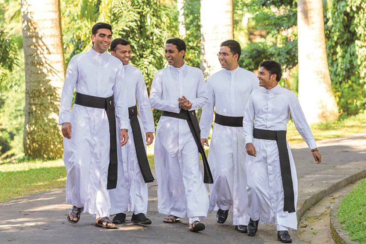Priesterstudenten in Sri Lanka