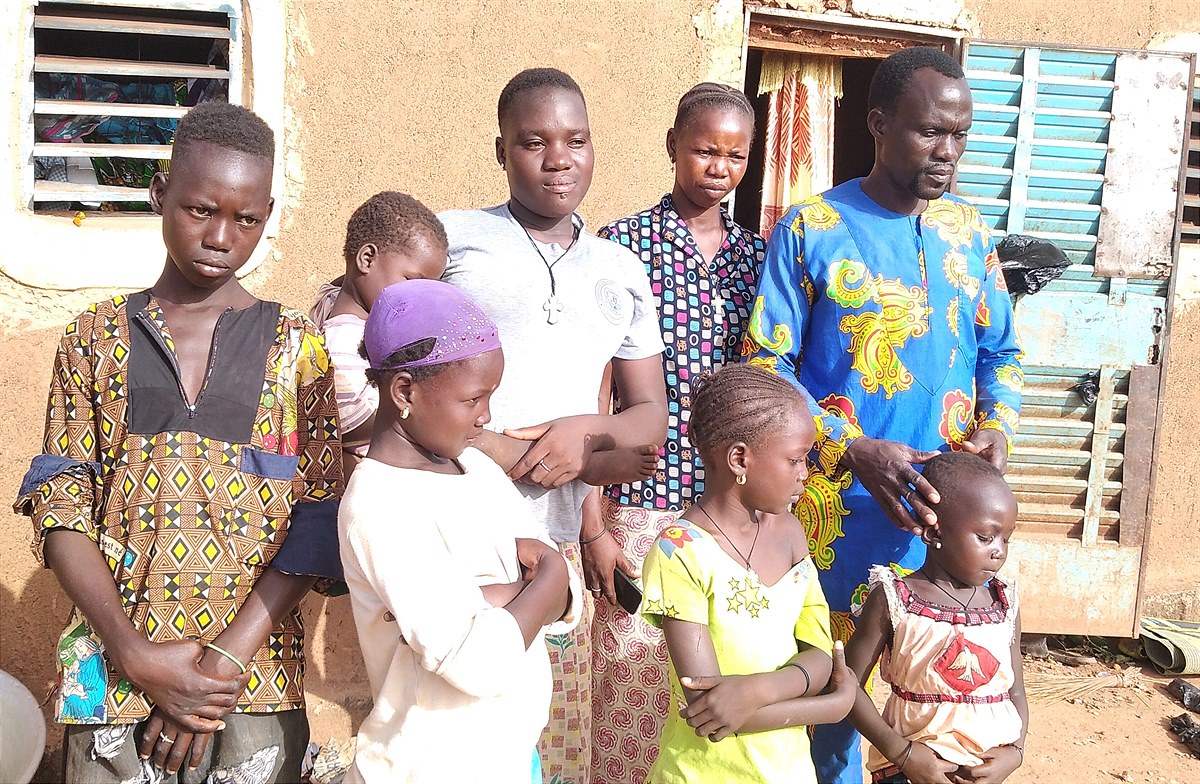 Schutzsuchende Familien im Norden von Burkina Faso