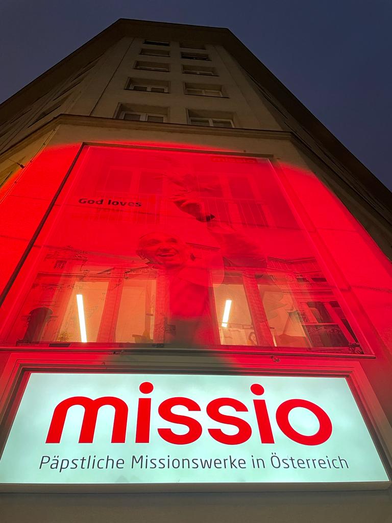 Red Wednesday: Missio Österreich beteiligt sich an der Initiative von Kirche in Not