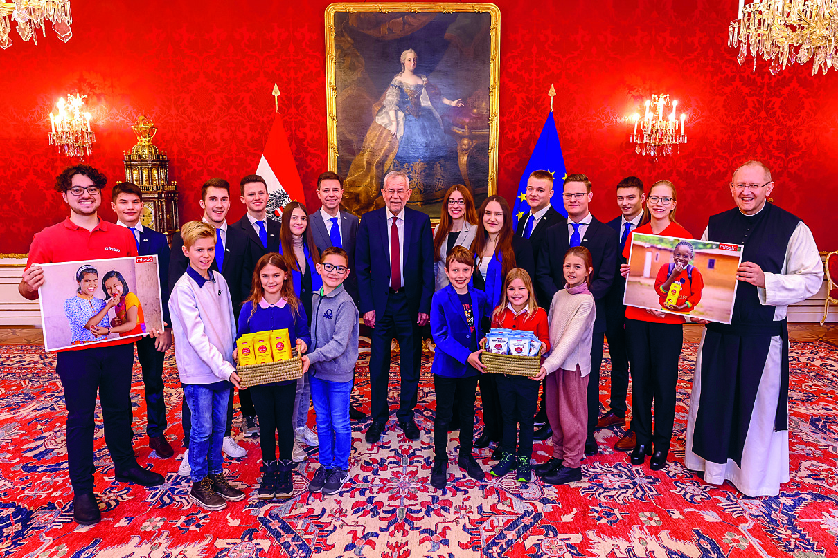 Die Missio-Jugendaktion war im Jahr 2023 zu Besuch bei Bundespräsident Alexander Van der Bellen