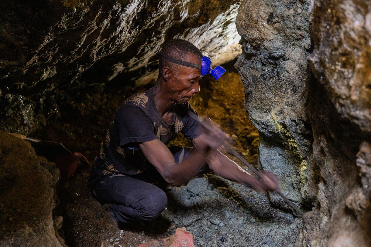 Menschenunwürdige Arbeitsbedingungen in den Mica-Menen auf Madagaskar